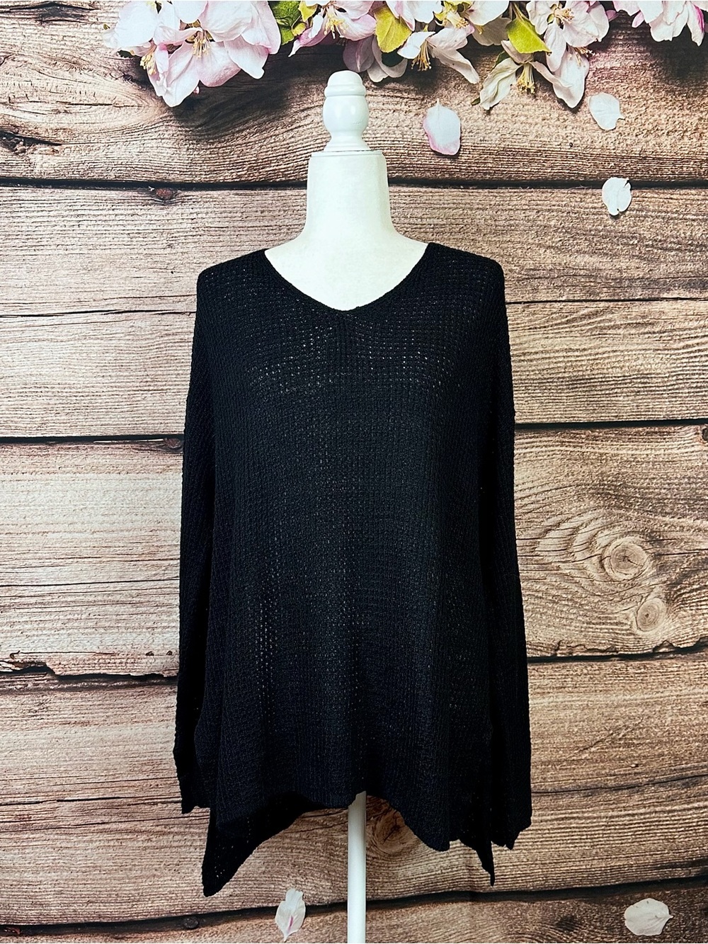 Time & Tru Women’s Acrylic Black Solid Crochet Split Side Sweater Plus XXL
